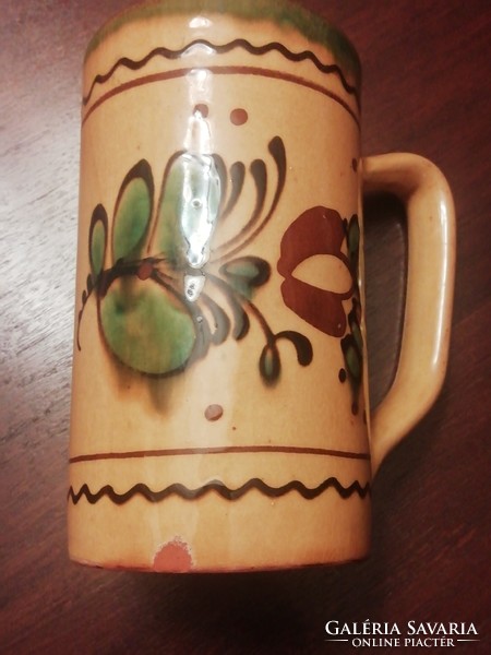 Ceramic jug with retro flower pattern
