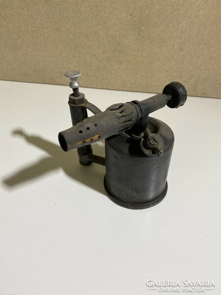 Retro gasoline soldering lamp found in good condition, 17 cm. 4866