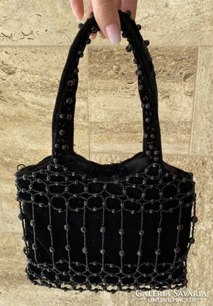 Black velvet bag with pearls 25*15