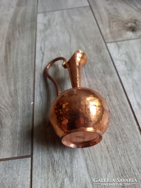Dazzling old red copper spout (17.5x9.5x7.5 cm)
