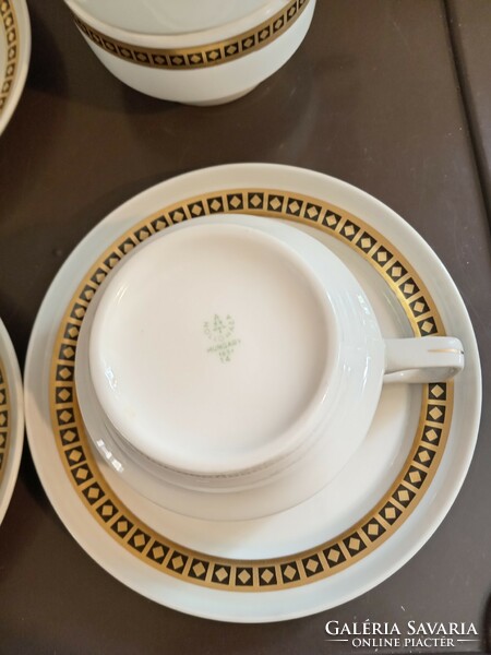 Hölóháza white-gold tea set