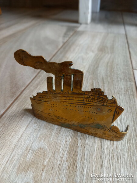 Interesting old ocean liner copper table decoration (11.5x7.5x1.7 cm)