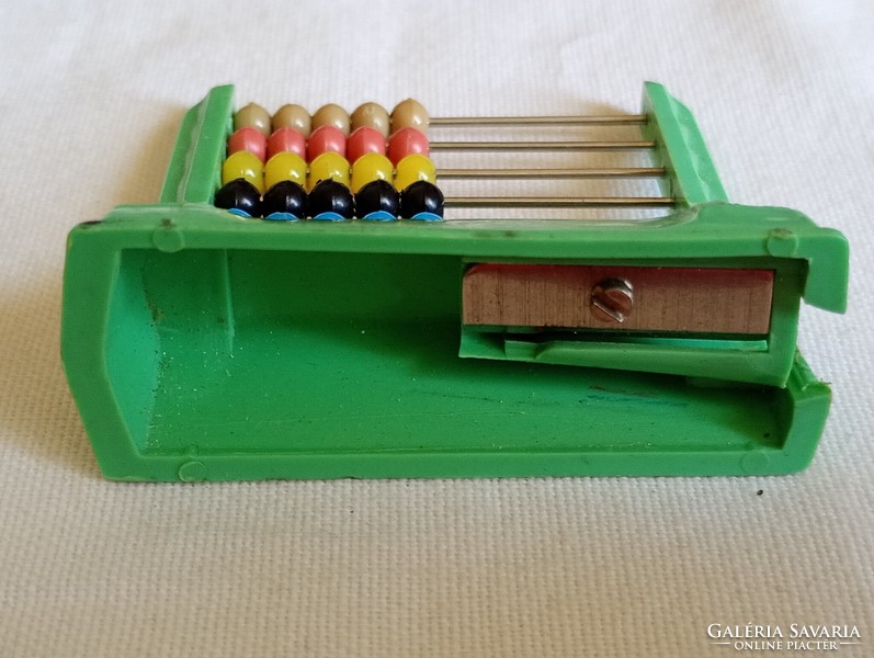 Régi ceruza hegyező kézi számológép abakusz 5,5x5x2cm retro