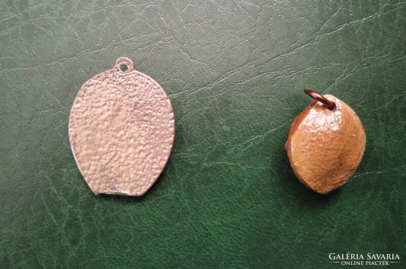 Mascot items 2 pendants and old retro copper scale mascot item