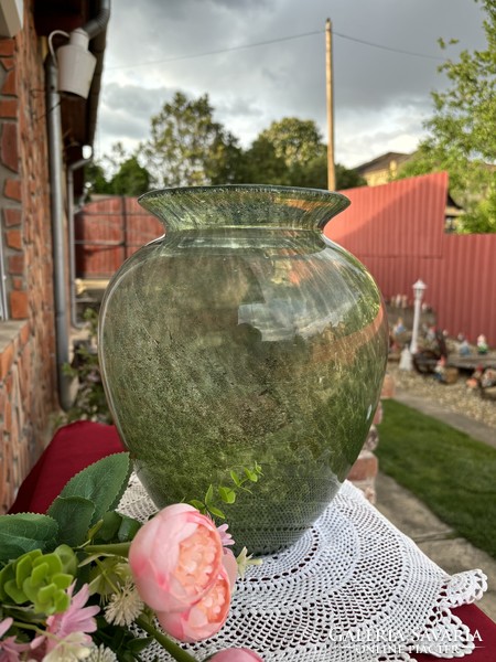 Retro ritka zöld gömb váza repesztett Gyönyörű  Fátyolüveg fátyol karcagi berekfürdői üveg