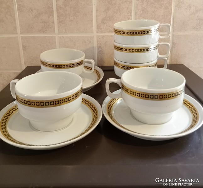 Hölóháza white-gold tea set