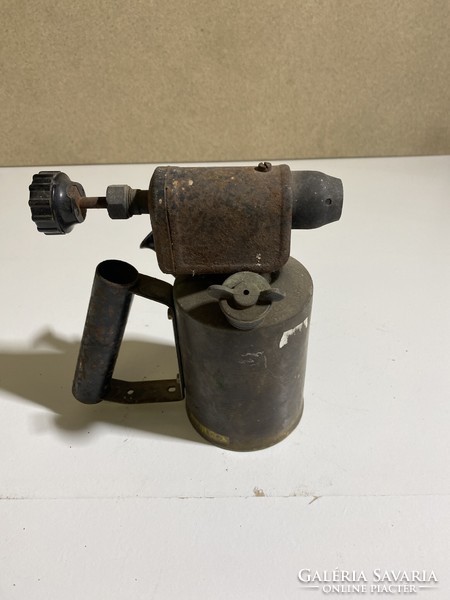 Retro gasoline soldering lamp found in good condition, 20 cm. 4868