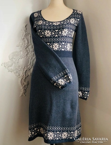Fat face size 40 cotton dress with Norwegian pattern