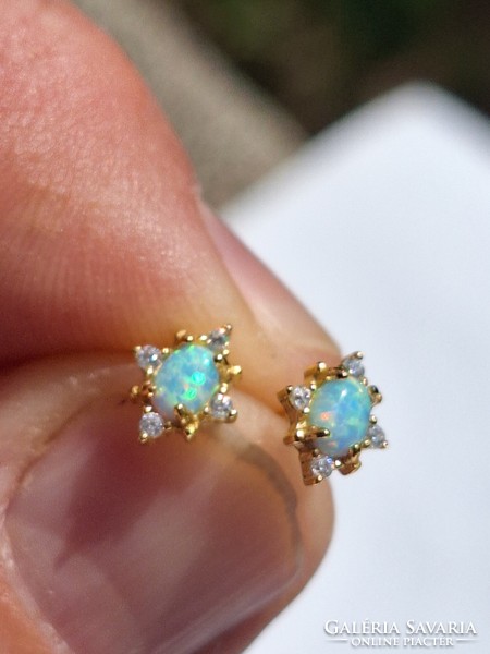 925 Australian opal earrings, plated with 14 karat gold.