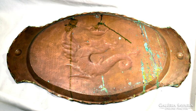 XX. No. Front hand-hammered and hammered red copper decorative tray with a crowned dragon motif! Signaled!