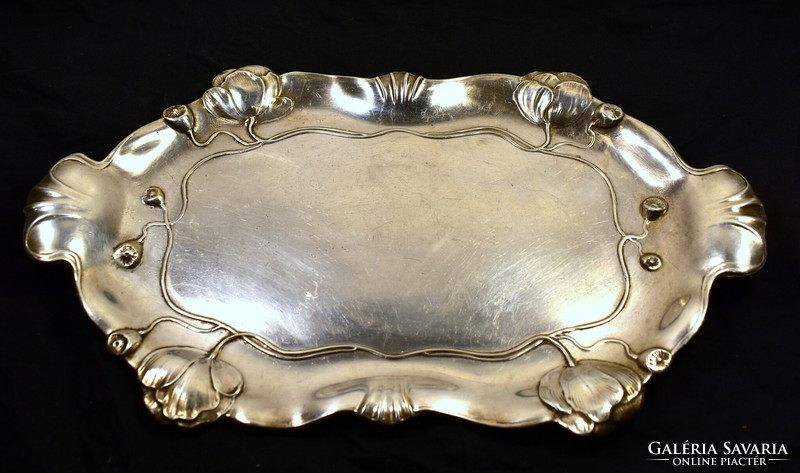 A beautiful art nouveau silver-plated tray!