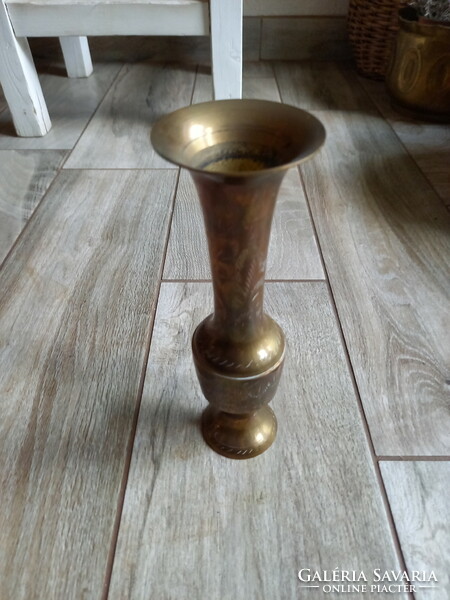Nice old copper vase (20x6.3 cm)