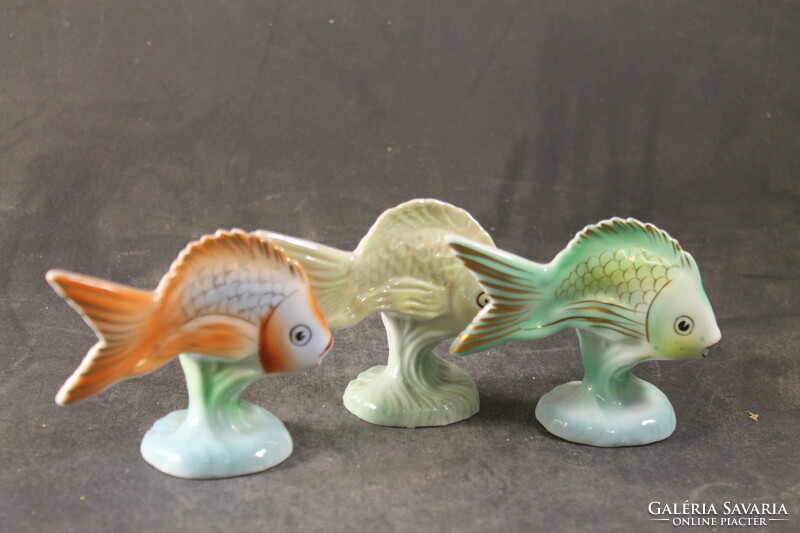 Porcelain fish 946