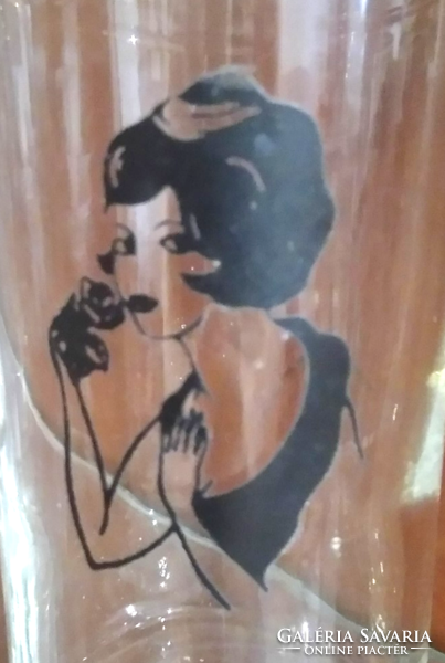 Very retro 6 glass glasses with the motif of a charming lady holding a black rose