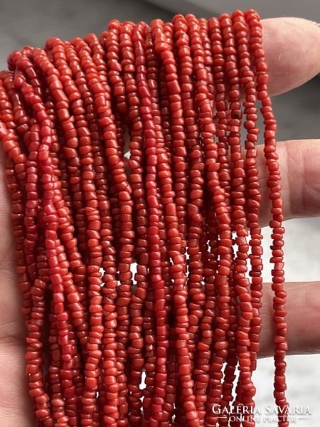 Real antique coral lots of strings of pearls, very beautiful.