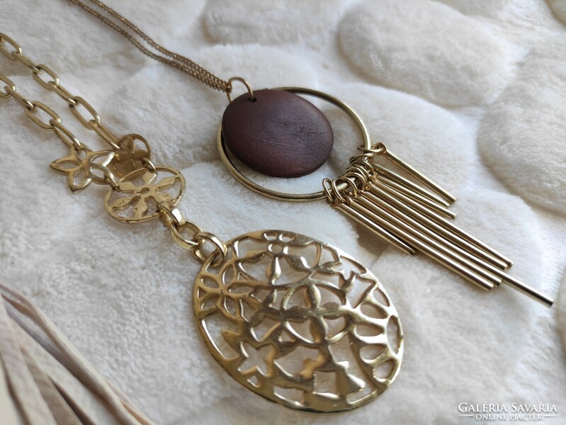 4-piece extravagant gold-colored bijou necklace with pendant