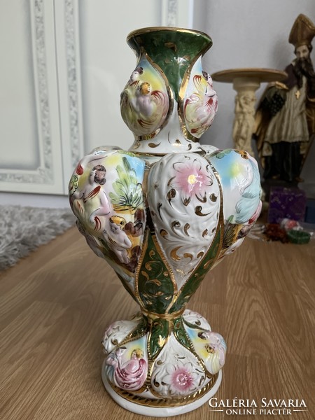 A large capodimonte vase is very beautiful