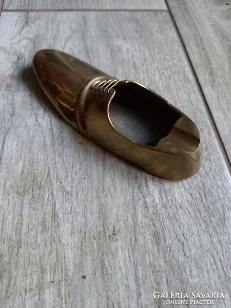 Nice old copper ash shoe (13.4x4.9x2.8 cm)