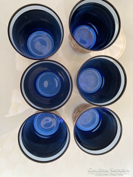 Bohémia plasztikus virágokkal díszített Czechoslovák kék üveg 6 db boros pohár