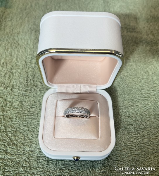 18K memory white gold ring, with 99 2.48Ct diamonds, certificate