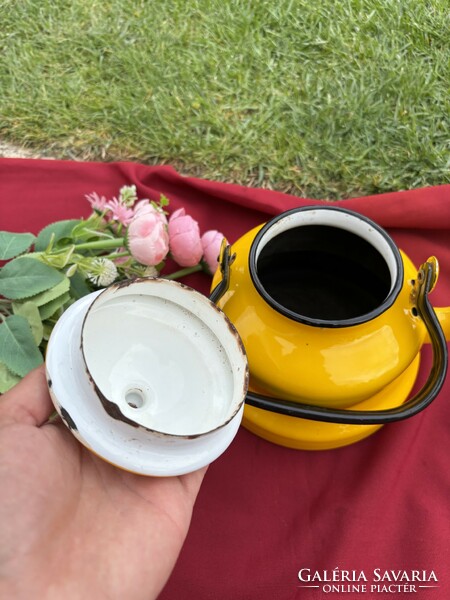Enameled enameled beautiful rarer color yellow approx. 3 liter teapot tea maker village peasant