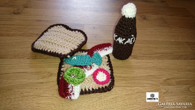 Crocheted breakfast package for children