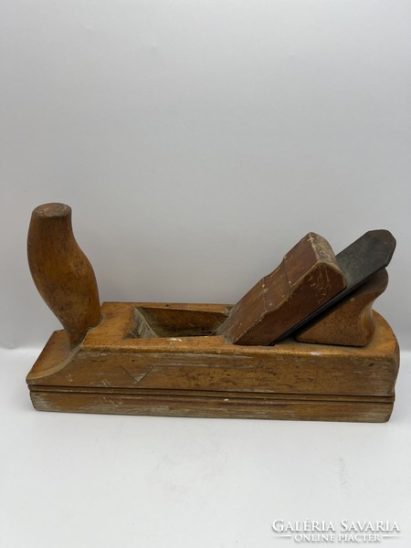 Old hand planer, carpentry tool, size 25 x 6 cm. 4933