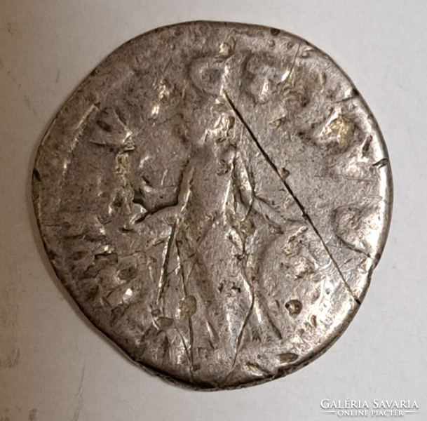 Róma / Julia Domna 193-217. ezüst Denár (G/a)