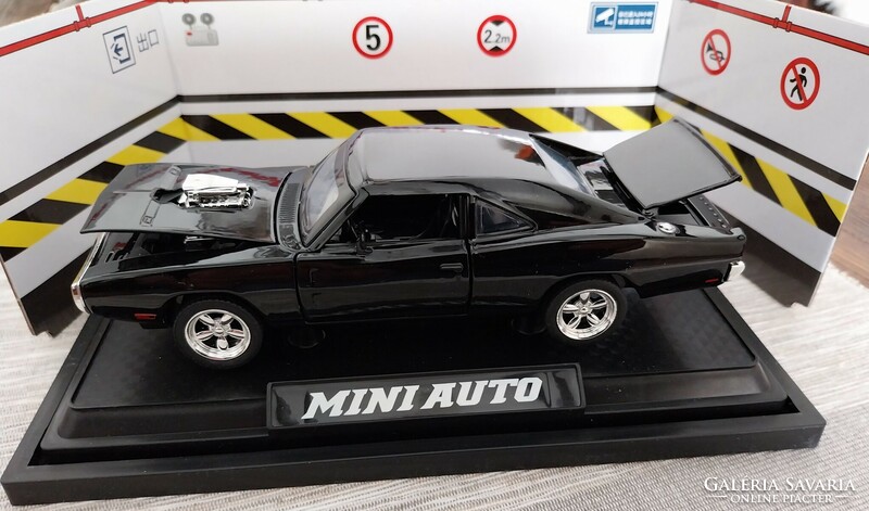 Dodge Charger 1:32 Miniauto