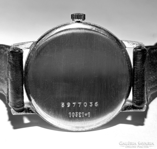 1959-es DOXA  Átmérő 35 mm K.N. Órás által géppel állított pontoság! MOM Park közelében! Posta is!