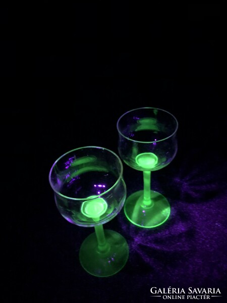Uranium glass uranium green flawless handmade wine glasses