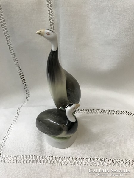 Ravenclaw gray double guinea fowl porcelain figure