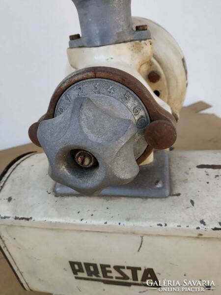 Antique kitchen tool decorative coffee grinder coffee grinder shop store equipment 2028