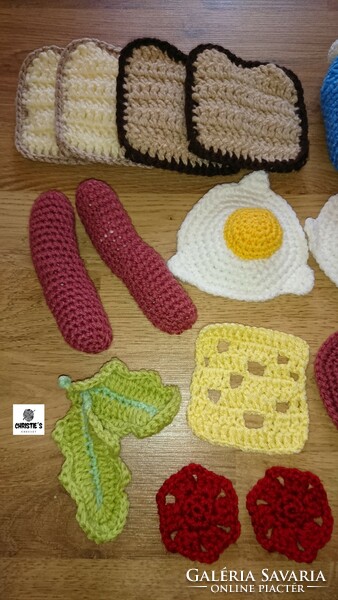 Crocheted breakfast package for children