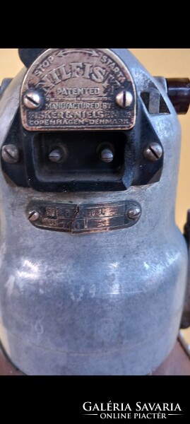 Fisker & Nielsen Ltd. Nilfisk no. M20 antique early rare 110 volt Danish vacuum cleaner approx. 1920