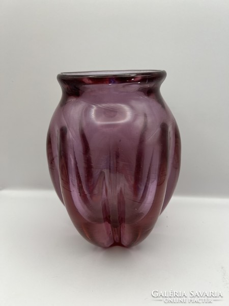 Art deco üveg váza, 15  cm-es magasságú hibátlan darab.4922