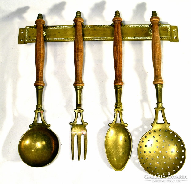 Solid copper kitchen wall serving set with wooden inlays!