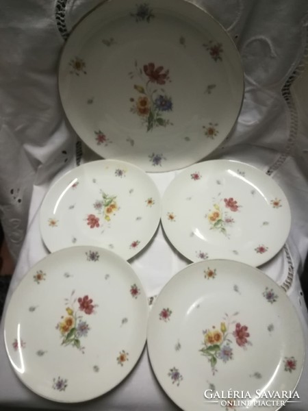 Porcelain / kpm/ round serving plate with four small plates