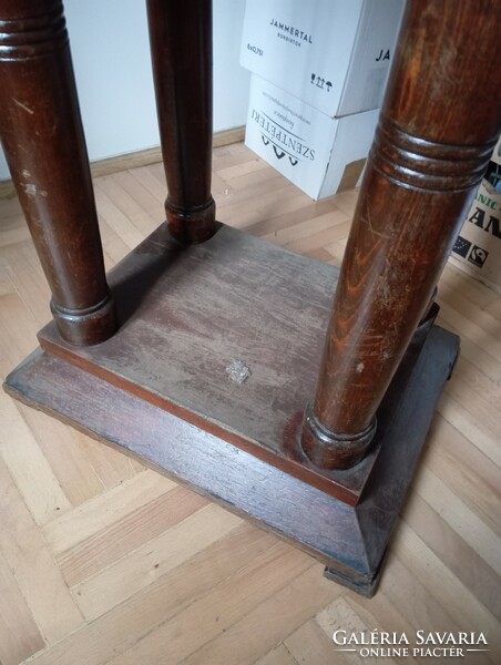 Antique oval table - with defects but stable, suitable for use