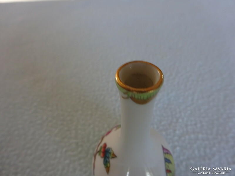 Small vase with Victoria pattern from Herend, antique (1950-60), flawless