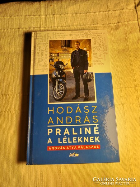 András Hodász: praline for the soul