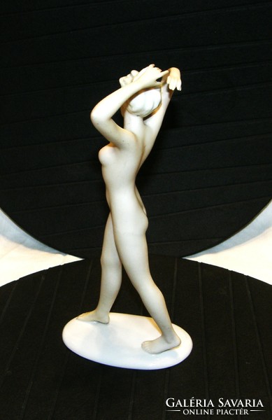 Standing nude - schaubach kunst porcelain