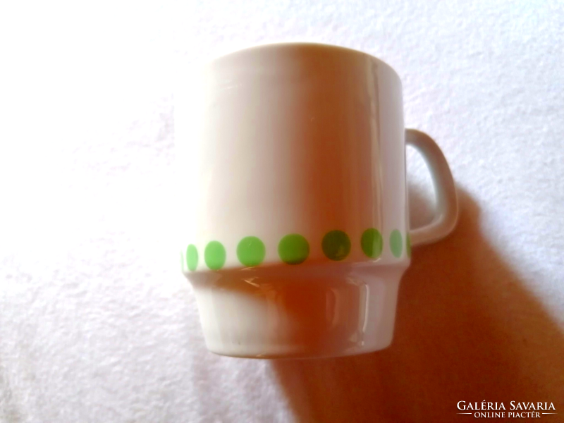Hetvenesévekbeli,  Alföldi rakásolható zöld pöttyös csésze, bögre 1.