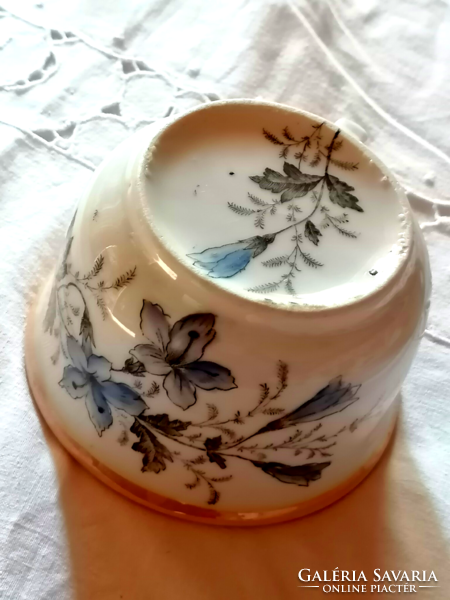 Old hand-painted koma cup with blue flowers 4.