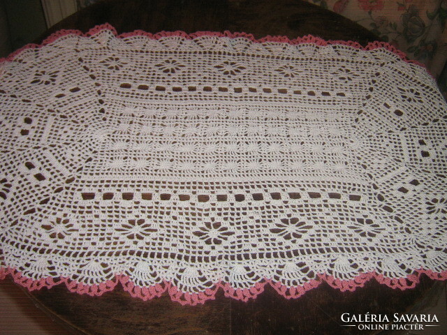 Beautiful hand-crocheted 4-piece tablecloth set
