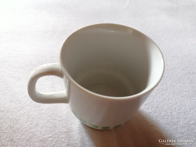 Hetvenesévekbeli,  Alföldi rakásolható zöld pöttyös csésze, bögre 1.
