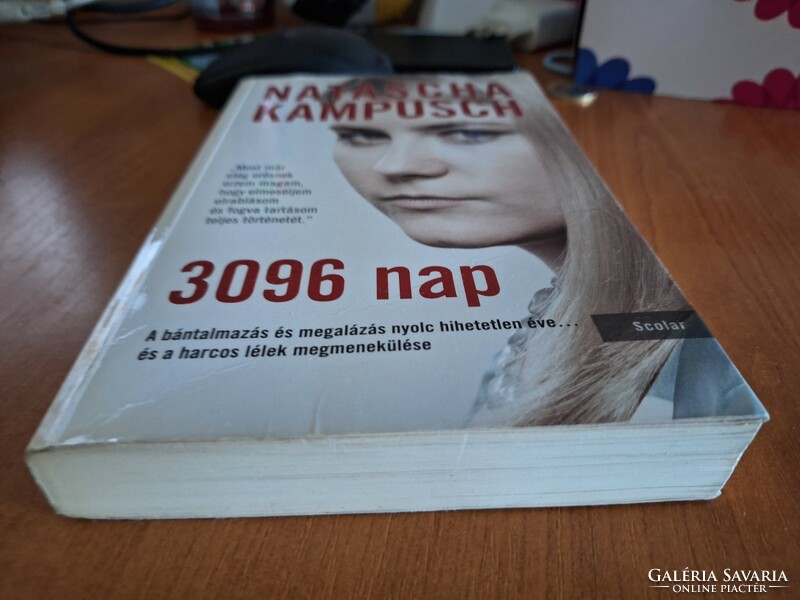 Natascha Kampusch: 3096 days. HUF 4,900
