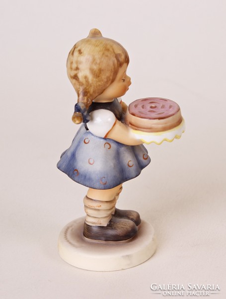 Édes amennyire csak lehet (Sweet as can be) - 10 cm-es Hummel / Goebel porcelán figura