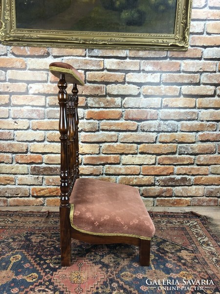 Refurbished prayer stool, recliner.
