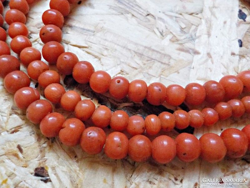 Antique growing eye real coral necklace